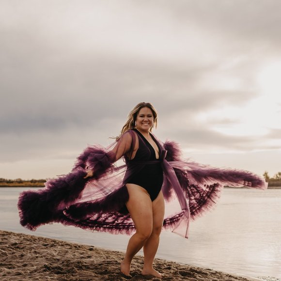 Frilly Purple Robe - Picture 2 of 3